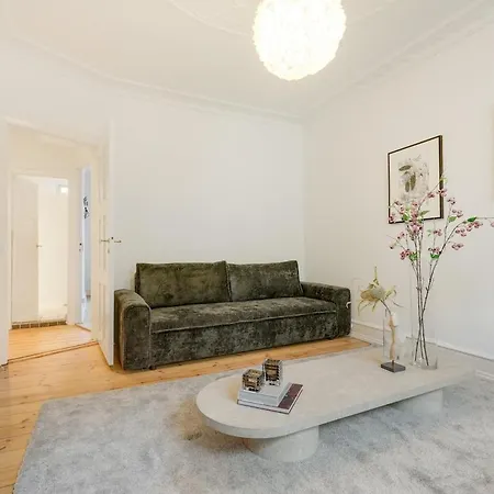 Homely And Spacious In Cph Апартаменты *