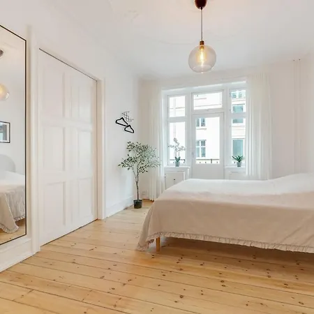 Apartment Homely And Spacious In Cph *